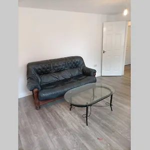 https://spacious-one-bedroom-family-apartment-non-smoker.yorkshirehotels.net